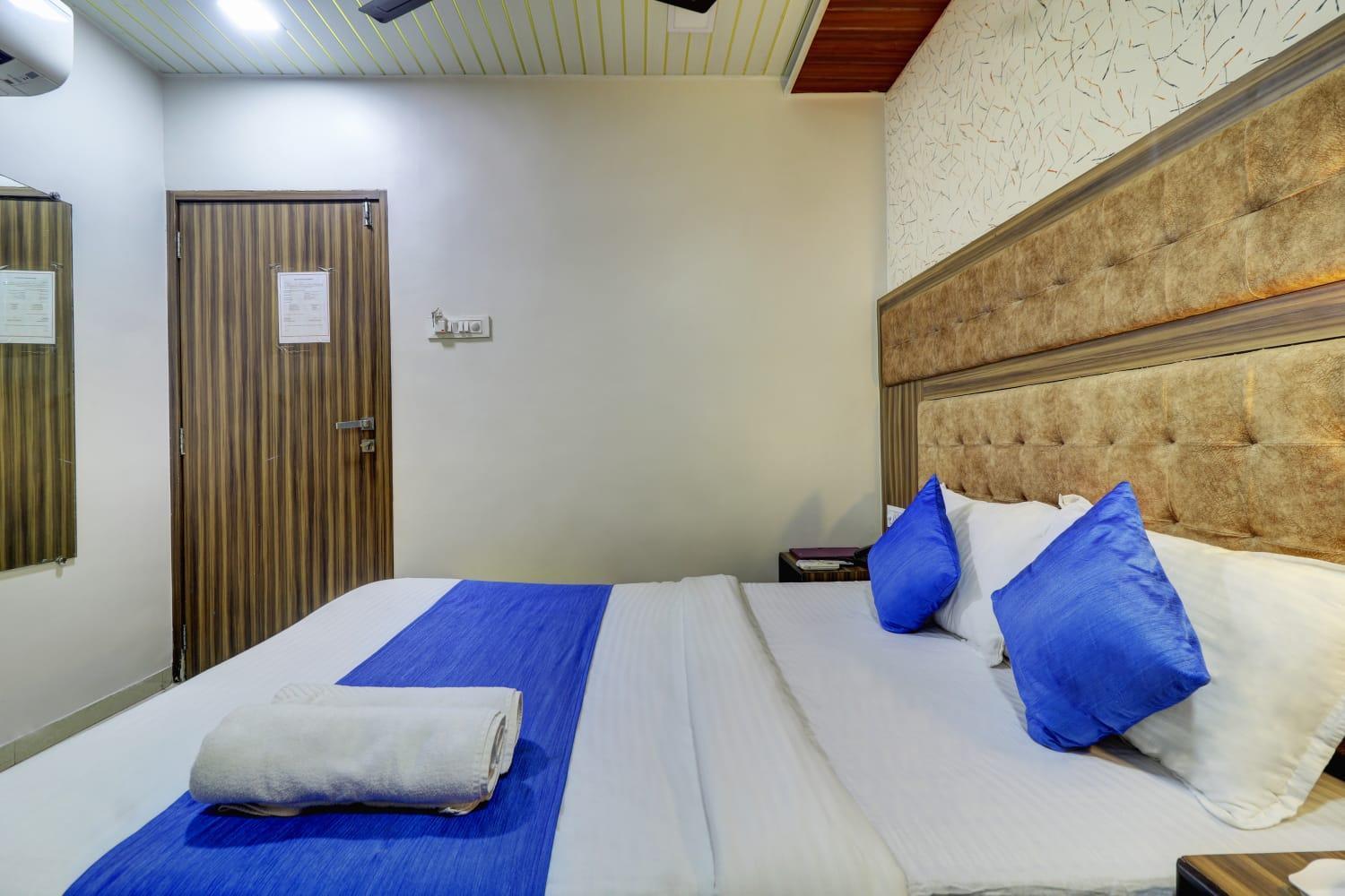 Hotel New Blue Sapphire Residency Мумбаї Номер фото