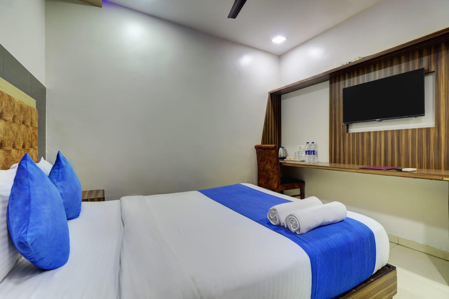 Hotel New Blue Sapphire Residency Мумбаї Номер фото