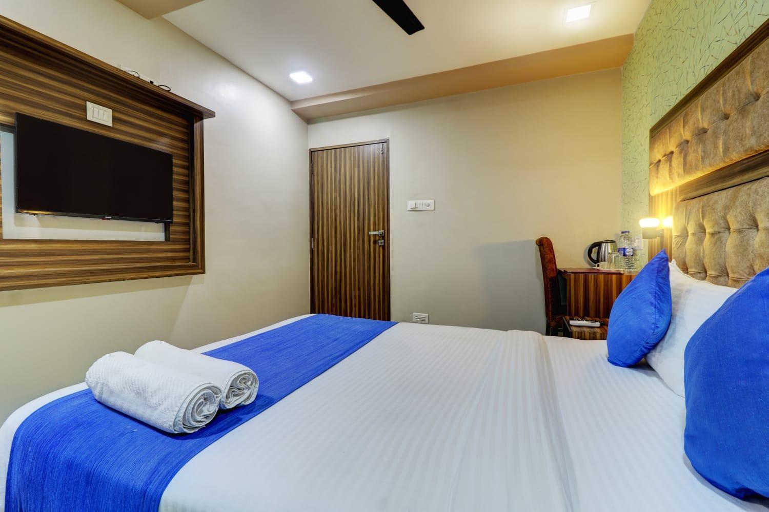 Hotel New Blue Sapphire Residency Мумбаї Номер фото